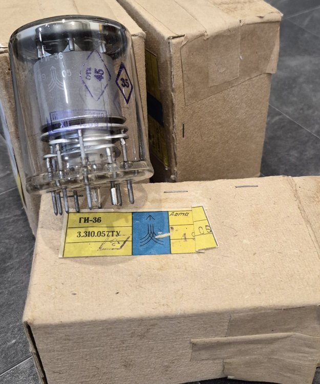 Лампа генераторная (лучевой тетрод)  ГИ-36. С хранения. 1988-89 г. в. В упаковках.  (1).jpg