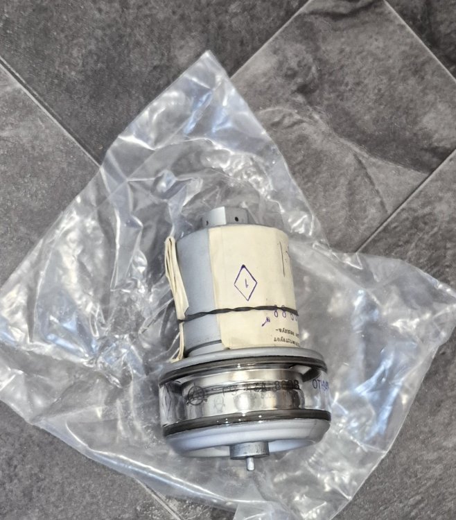 Лампа генераторная ГУ-43А. С хранения. 1988-90 г. в.  В плёнке, паспорта в комплекте.  (3).jpg